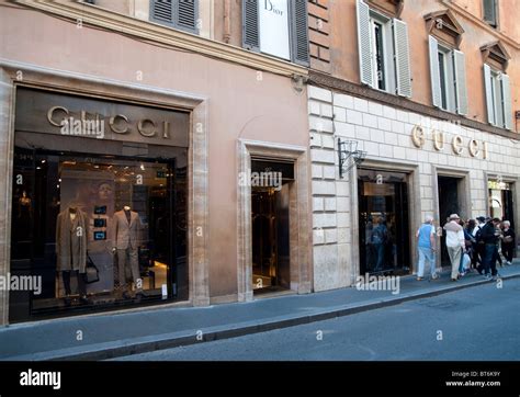 gucci roma via condotti orari|gucci rome italy.